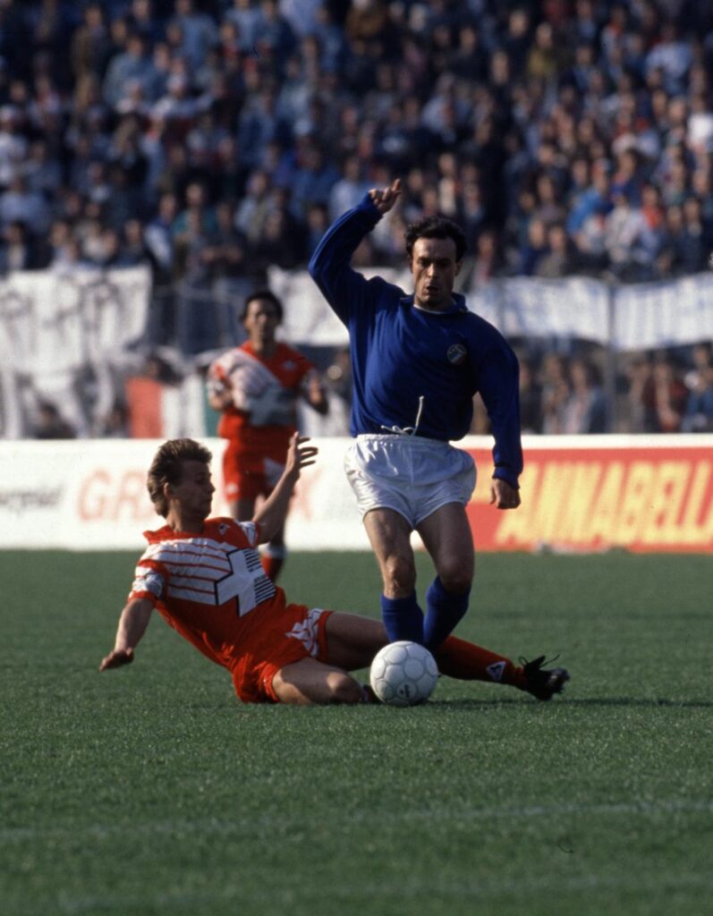 Galleria foto 'Totò Schillaci, le foto più belle dell’eroe di Italia ’90' - foto 4