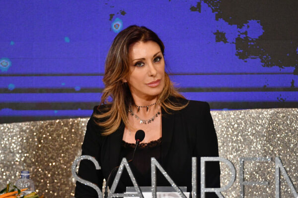 Sabrina Salerno: “Ho nodulo maligno al seno, mi devo operare”