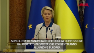 Ucraina, von der Leyen vede Zelensky: “Prestito rapido da 35 miliardi a Kiev”