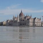 Ungheria, allagamenti nel centro di Budapest dopo le inondazioni