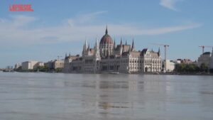 Ungheria, allagamenti nel centro di Budapest dopo le inondazioni