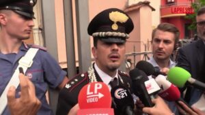 Crolla palazzina a Saviano, carabinieri: “Due bimbi morti, si cercano mamma e nonna”