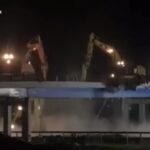 Roma, crolla ponte sulla A1 durante i lavori di demolizione: il video sui social