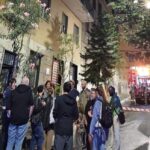 Roma, incendio in B&b al Pigneto: due feriti e palazzo evacuato