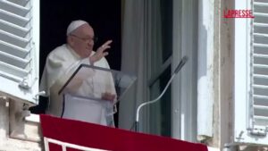 Papa Francesco: “Popoli chiedono pace, si ascolti la loro voce”