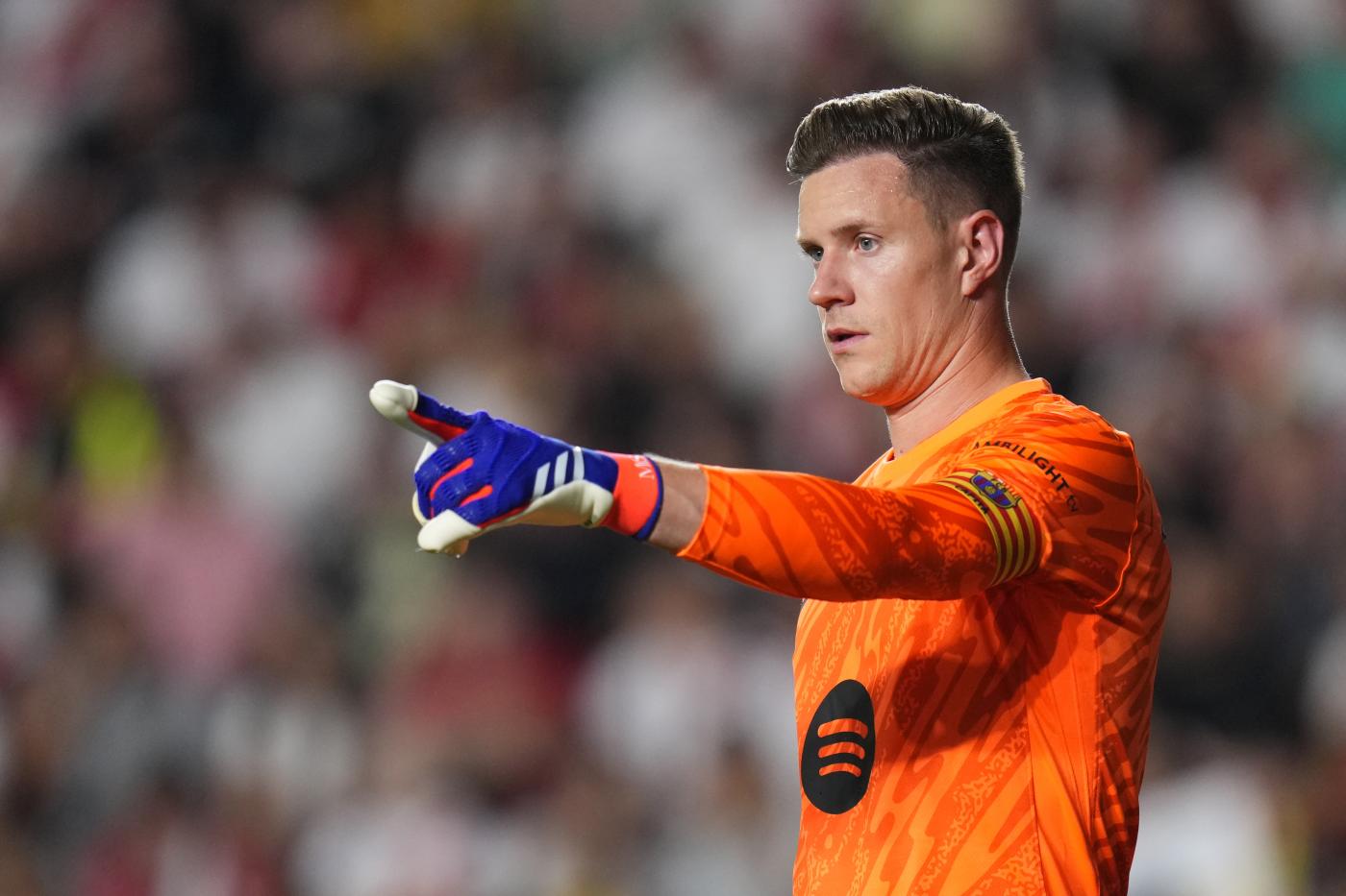 Barcellona, ter Stegen si rompe il tendine del ginocchio: stagione finita