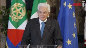 Parigi 2024, Mattarella: “Pioggia porta fortuna e ne abbiamo presa quel 26 luglio…”