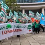 Milano, presidio lavoratori sanitari Aiop Aris alla Regione Lombardia
