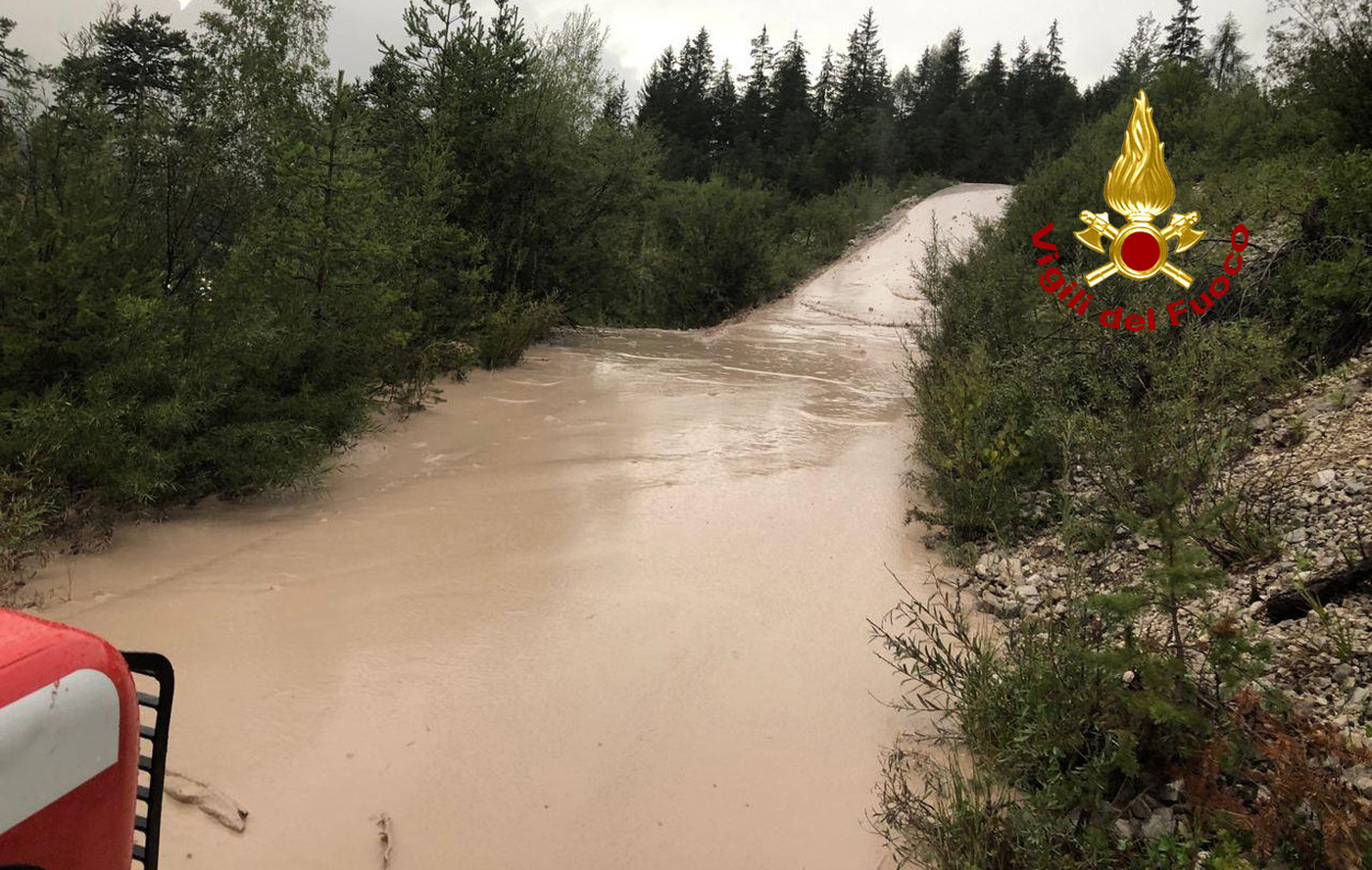 Maltempo in Veneto, fiumi esondati nel Padovano: evacuate 11 persone