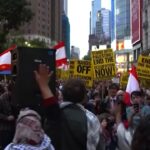 New York, protesta contro Israele sotto l’Empire State Building
