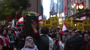 New York, protesta contro Israele sotto l’Empire State Building