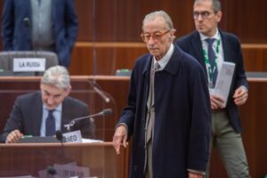 Vittorio Feltri alla prima seduta della nuova legislatura del Consiglio regionale della Lombardia