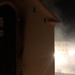 Carceri, rivolta al Regina Coeli a Roma: detenuti lanciano tegole in strada