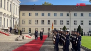 Italia-Germania, Mattarella accolto a Palazzo Bellevue da Steinmeier