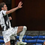 Doppietta Vlahovic, la Juve manda ko il Genoa: 3-0 a Marassi