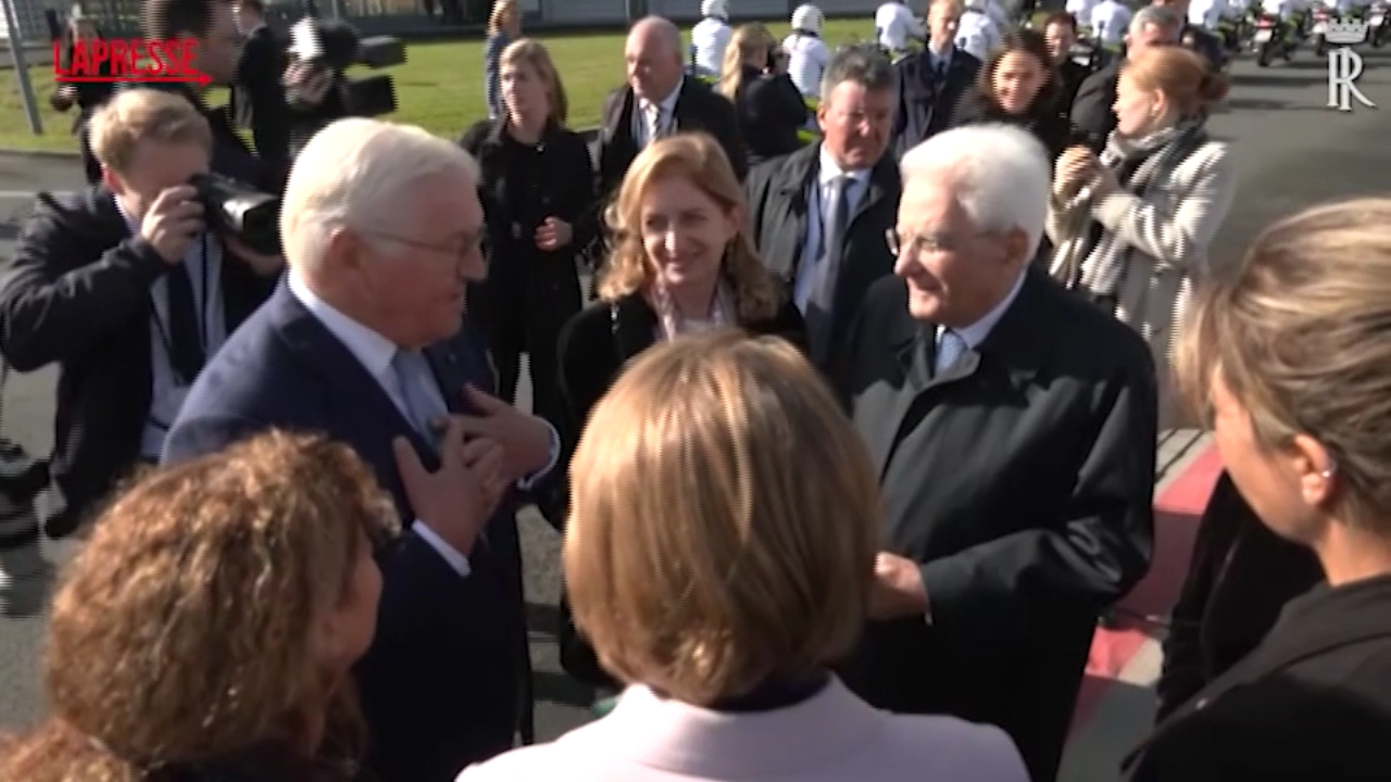 Germania, Mattarella accolto in aeroporto di Colonia Bonn da Steinmeier