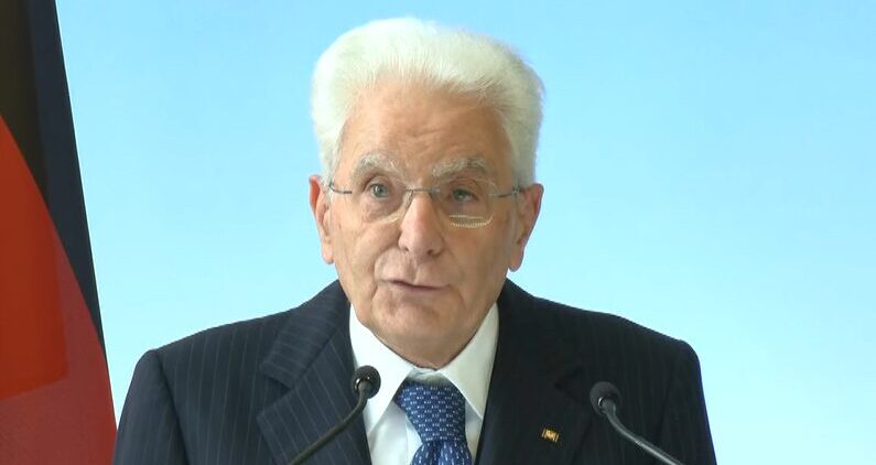 Mattarella in Germania: “Cambiamenti climatici affrontati in modo inadeguato”