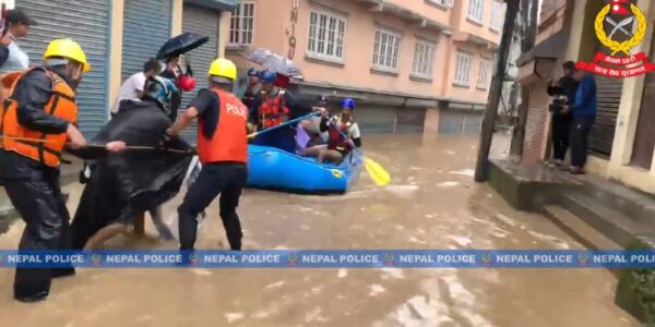 Nepal, oltre 100 morti per le inondazioni