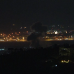 Libano, esplosioni e fumo nella periferia sud di Beirut durante la notte