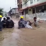 Nepal, inondazioni e frane: le drammatiche immagini dei soccorsi