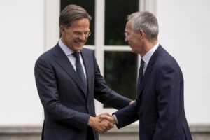 Il Segretario Generale della NATO Jens Stoltenberg incontra il Primo Ministro olandese Mark Rutte