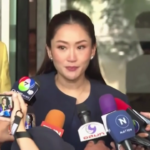 Thailandia, tragedia scuolabus: la premier Paetongtarn Shinawatra in lacrime