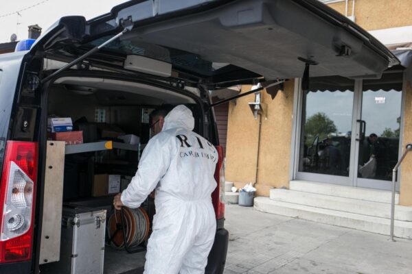 Barista ucciso da un ladro nel suo locale a Budrio in via Riccardina