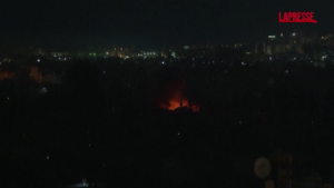 Libano, notte di esplosioni a Beirut