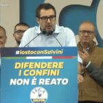 Salvini a Pontida: “Non molliamo, eterno grazie a Bossi e Maroni”