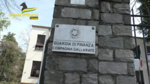 Varese, GdF denuncia content creator falsamente residente in Svizzera