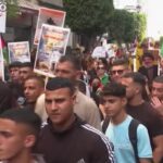 7 ottobre, Palestinesi in marcia in Cisgiordania chiedono il cessate il fuoco a Gaza