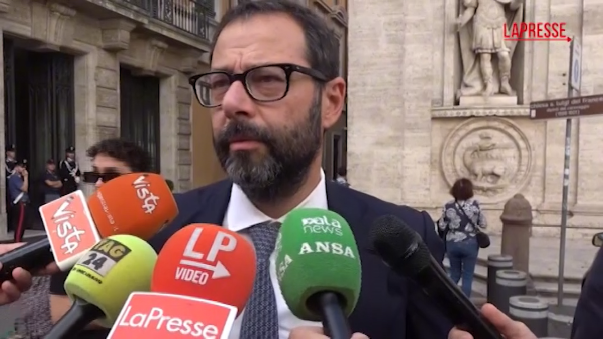 VIDEO M5S, Patuanelli: “Grillo vuole ritorno alle origini? Sbaglia”