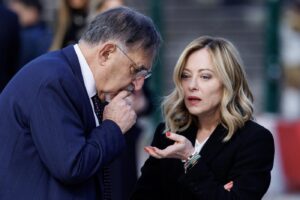 Bari, inchiesta pm: spiati conti bancari di Meloni, La Russa, Giambruno e altri politici