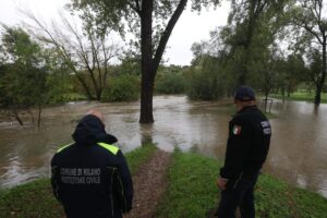 Maltempo, piogge intense a Milano: esondato fiume Lambro