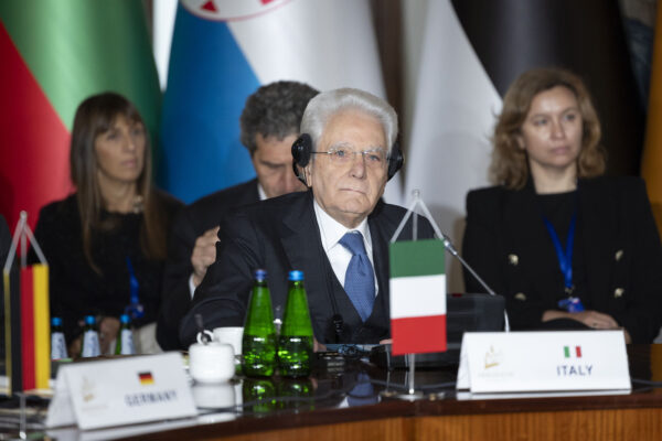 Sergio Mattarella a Cracovia al vertice Arraiolos