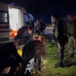 Ucraina, bombardamento russo su Odessa: soccorritori tra le macerie