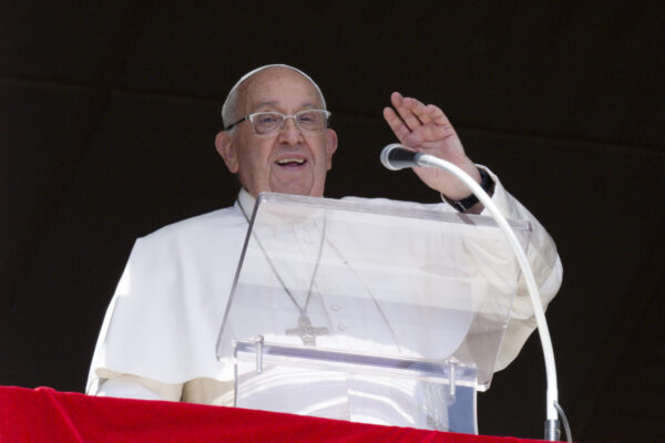 L'Angelus della domenica di Papa Francesco in Piazza San Pietro