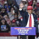 Usa, uomo con armi arrestato fuori da comizio Trump in California