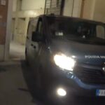 Roma, operaio ucciso da caduta ascensore: la salma portata via dalla polizia mortuaria