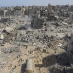 Gaza, raid Israele su scuola-rifugio fa 17 morti. Putin: “Medioriente verso guerra su vasta scala”