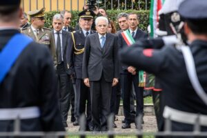 Milano - Deposizione di corone al Monumento ai piccoli martiri di Gorla