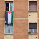 Piccoli martiri di Gorla, esposta bandiera palestinese durante visita di Mattarella