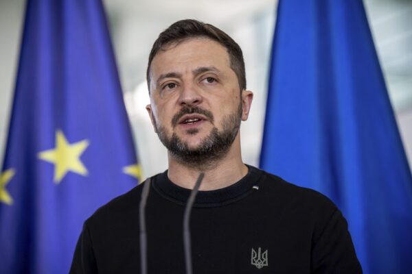 Ucraina, Zelensky: “Questa settimana renderò pubblico il Piano di vittoria”