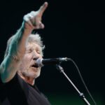 Roger Waters contro la nazionale italiana: “Vergogna, niente calcio con Israele”