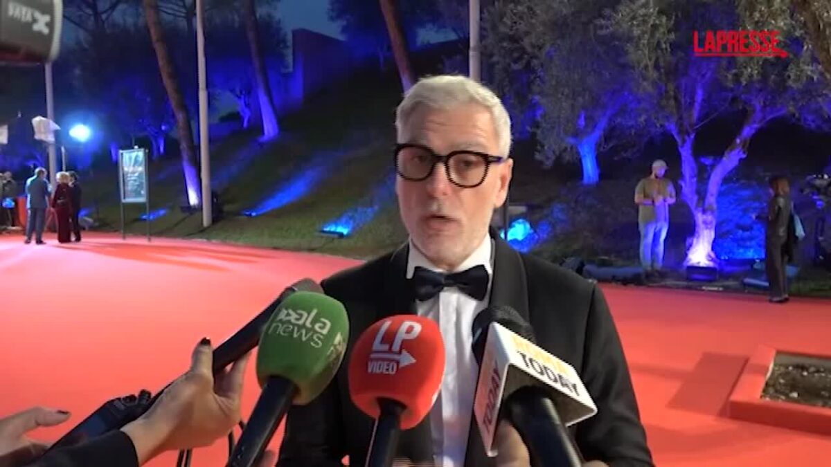 VIDEO Festa Cinema Roma: Berlinguer/Almirante, la disputa tra Mollicone e Fratoianni VIDEO Festa Cinema Roma: Berlinguer/Almirante, la disputa tra Mollicone e Fratoianni