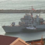 Migranti, l’arrivo della nave Libra in Albania con 16 persone a bordo