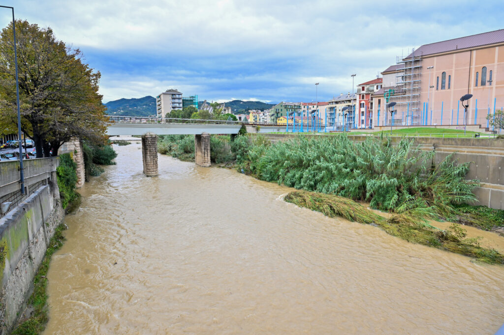 Galleria foto 'Maltempo: allerta massima in Liguria, frane e corsi d’acqua in piena' - foto 8