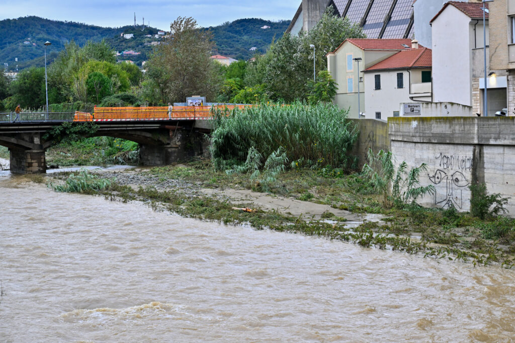 Maltempo in Liguria: tre giovani dispersi in provincia di Genova