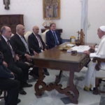 Papa Francesco incontra in Vaticano israeliani e palestinesi