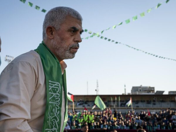 Medioriente, chi è Yahya Sinwar: capo di Hamas e mente degli attacchi del 7 ottobre